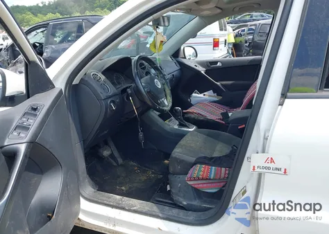 2013 Volkswagen Tiguan S из США, поврежденный, VIN WVGBV7AX2DW540222